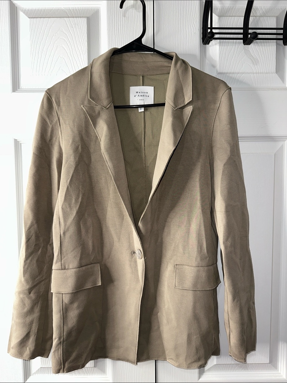 Maison d'Amélie Women's Tan Single-Button Blazer